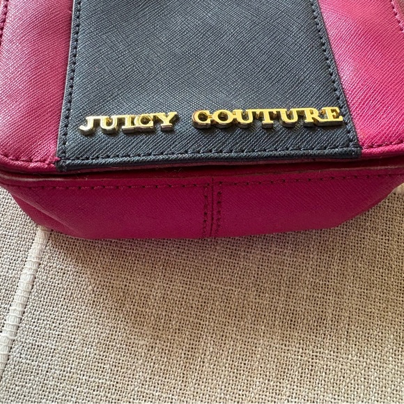 Juicy Couture Pink and Black Crossbody Bag with Gold Chain - Picture 2 of 7